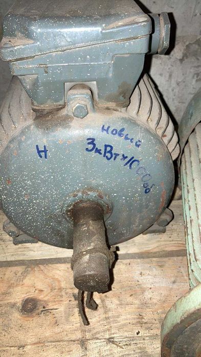 єлектро двигун  3 квт. на 1000 об\м.