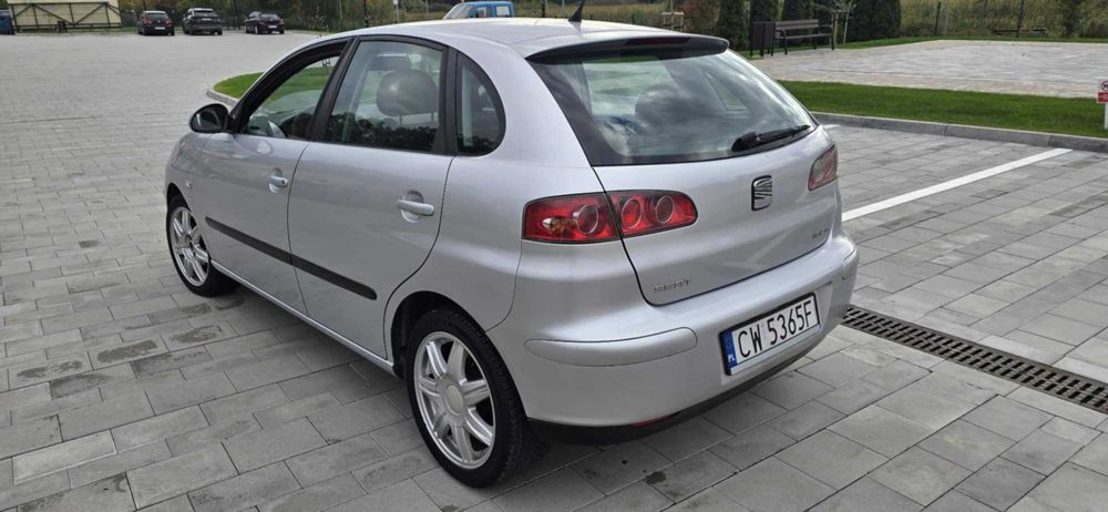 Seat Ibiza 1.4 benzyna 2005r 5 drzwi klimatyzacja alufelgi