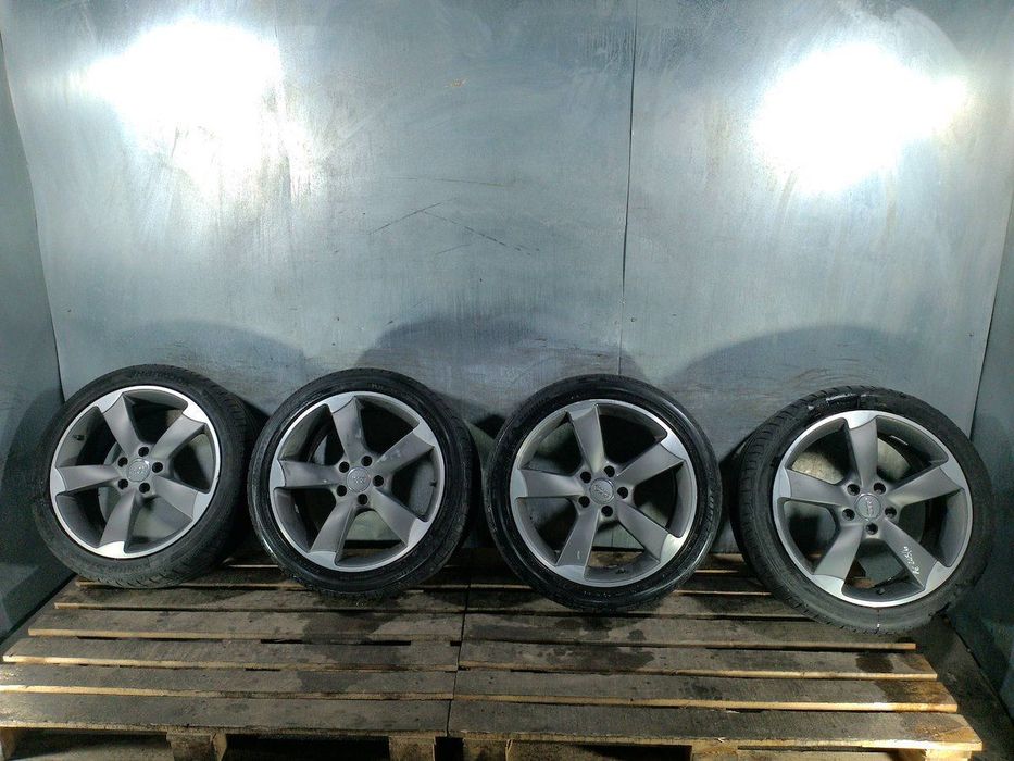 FELGI ALUMINIOWE KOMPLET 18 Z OPONAMI AUDI A4 B8 245/40  R18  97 Y