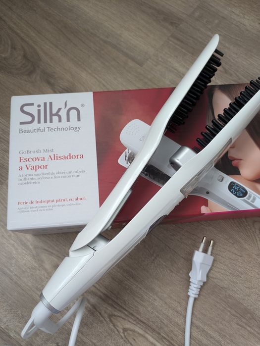 Escova alisadora a vapor