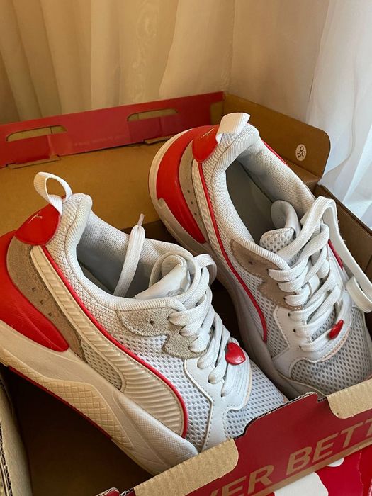 Кросівки PUMA жіночі