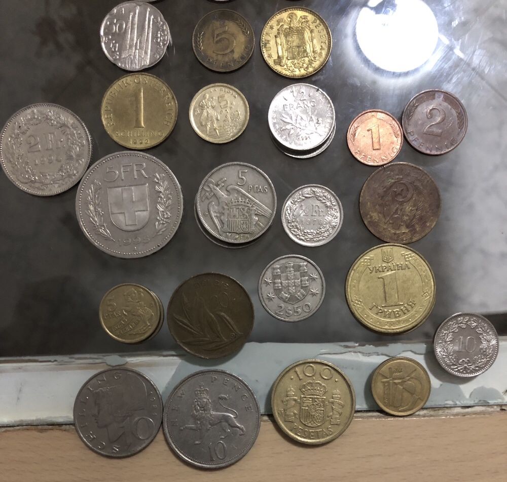 Moedas , Escudos , centavos etc..