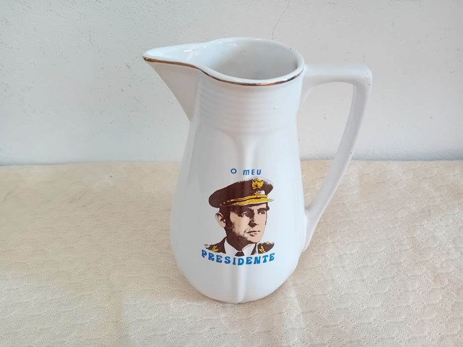 Caneca Ramalho Eanes