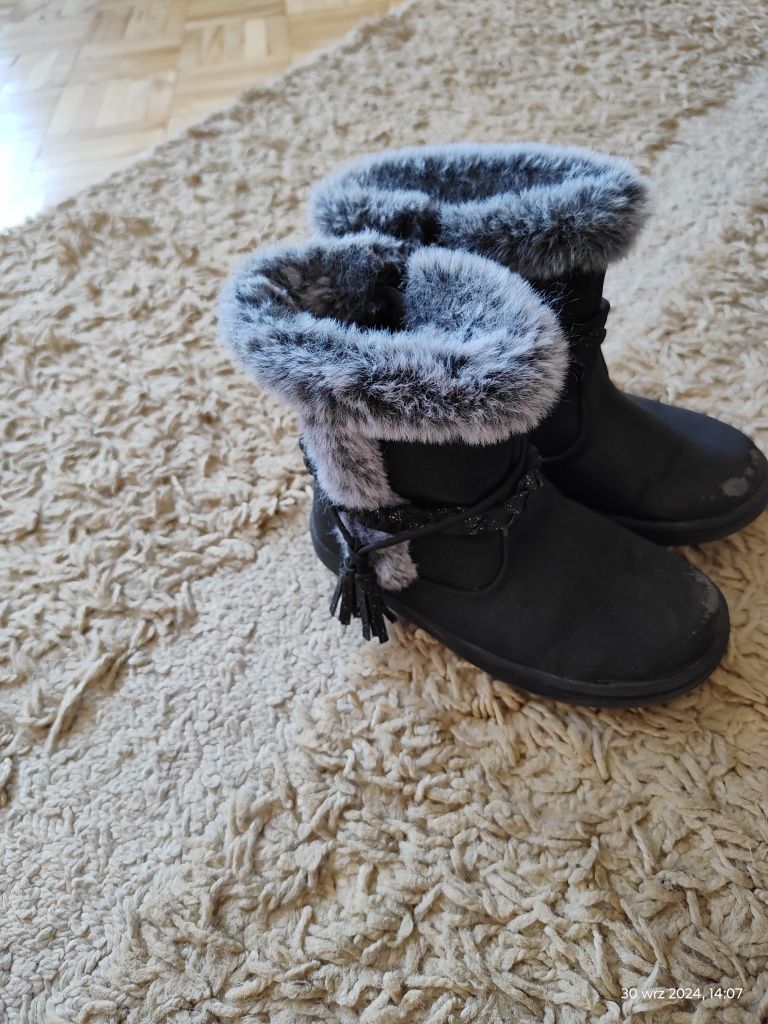 Buciki czarne roz 25