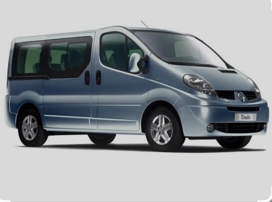 Водій Трансфер таксі від 1-8 місць може бути бус або легкове авто