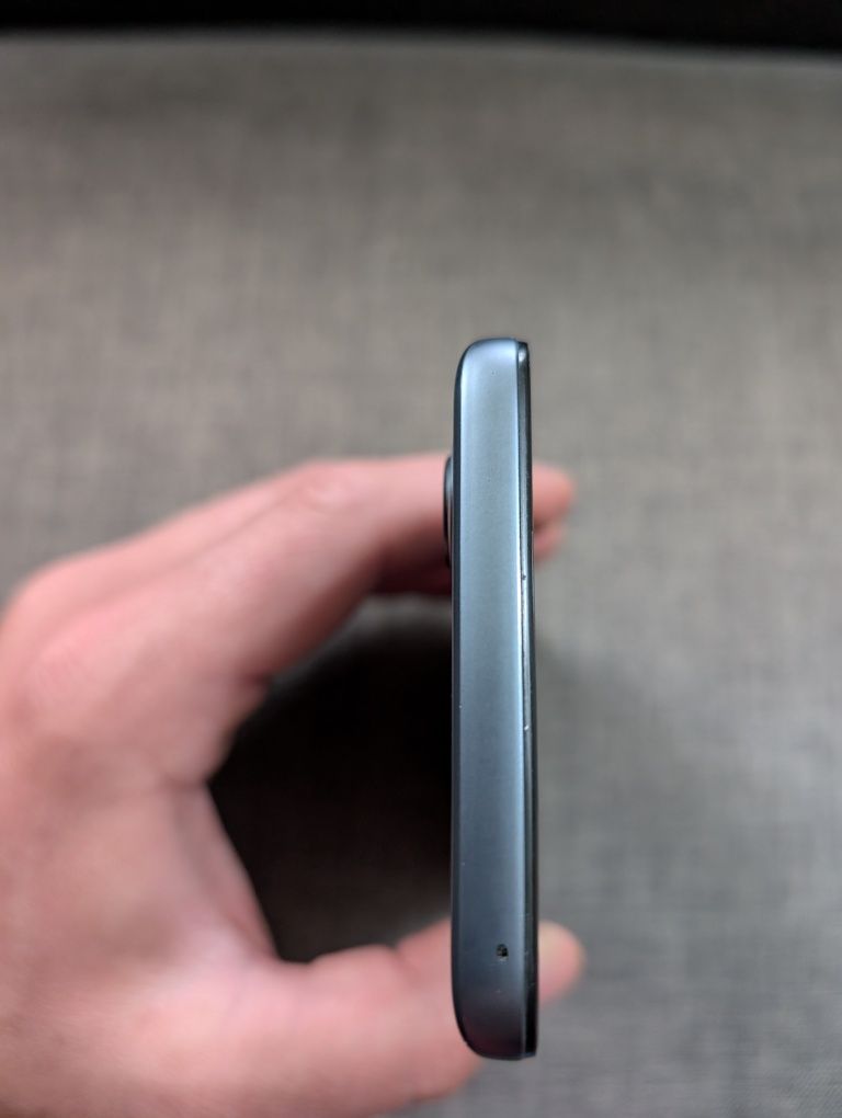 Motorola Edge (2022) 8/256gb