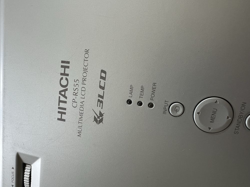 Projektor hitachi CP-RS55
