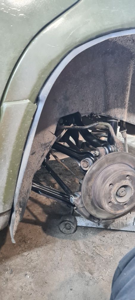 Продам хороший мерс 124