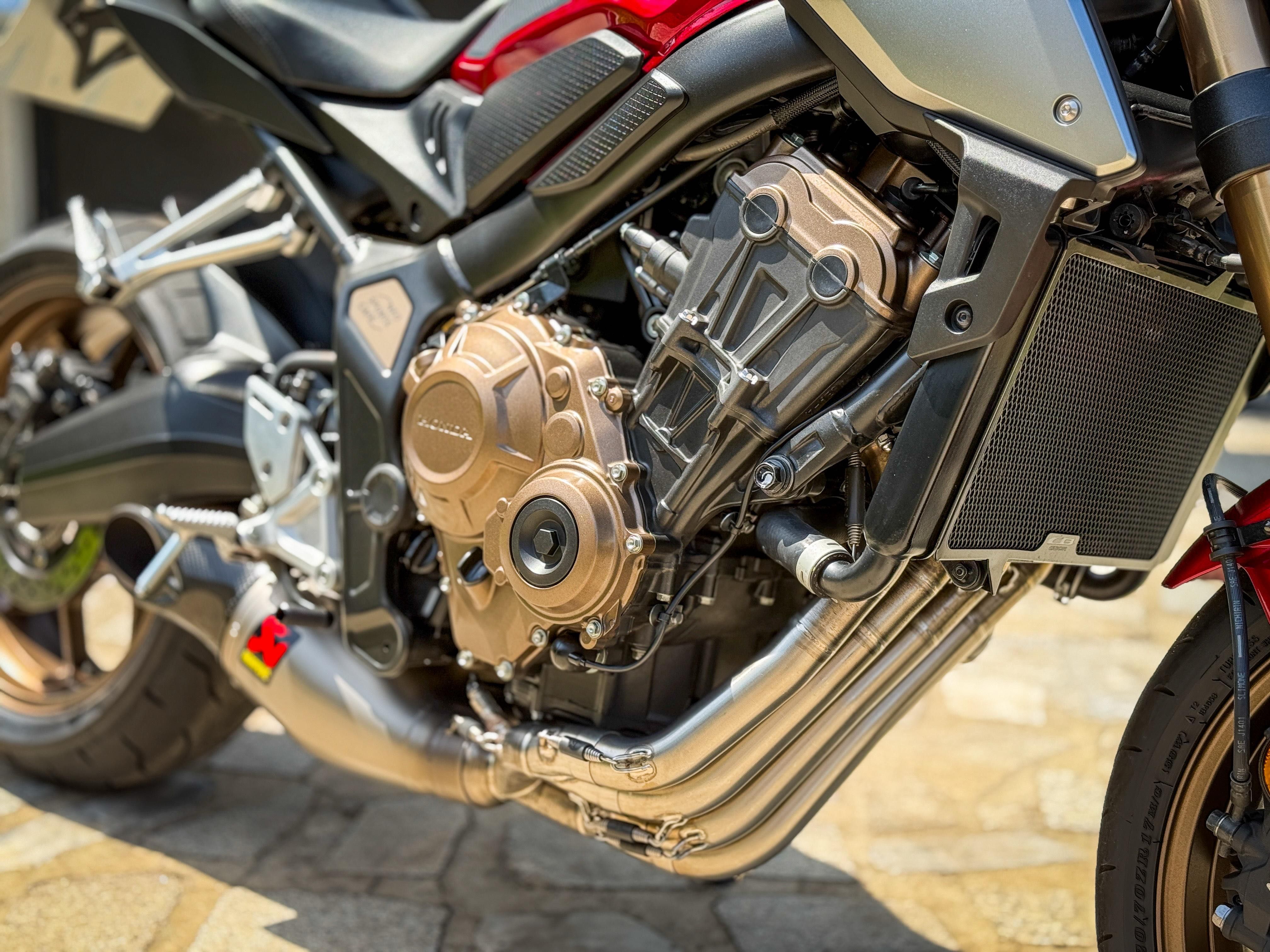 CB650R - Como nova