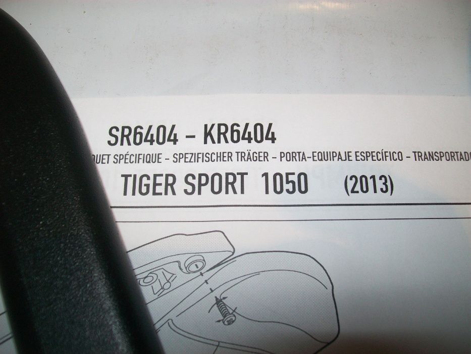 SR6404 stelaż centr. Tiger Sport 1050 (13 > 18) TRIUMPH