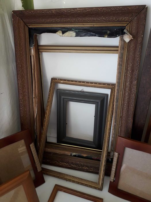 Zestaw 18stu starych ramek.