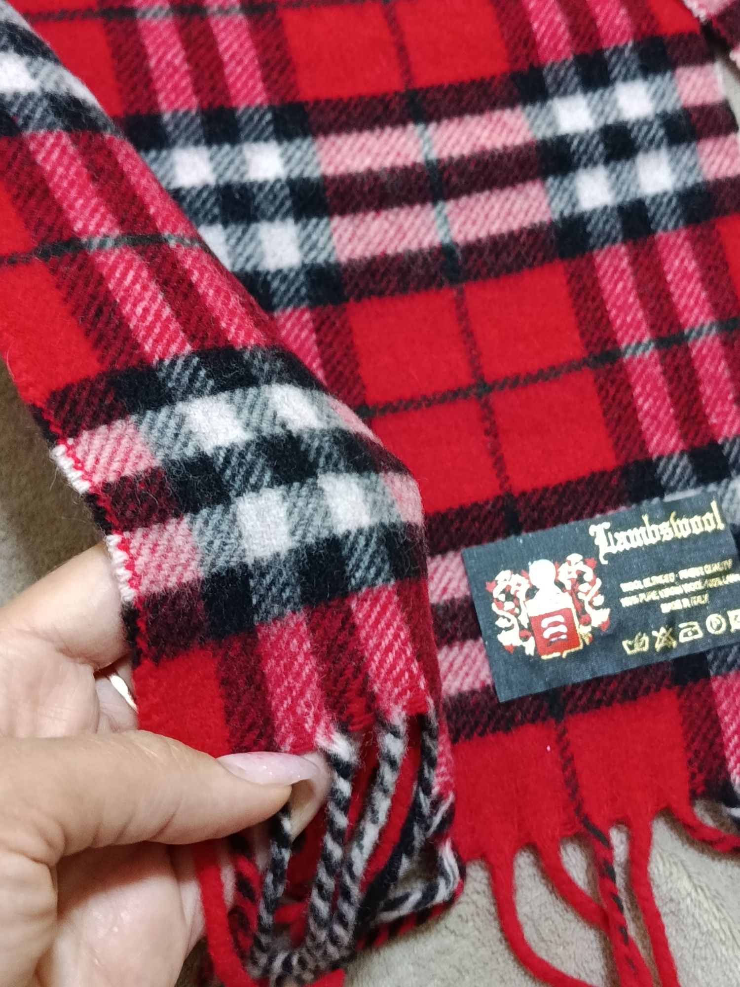Шерстяной шарф.LAMBSWOOL.Италия.Новый. 145*30 см.