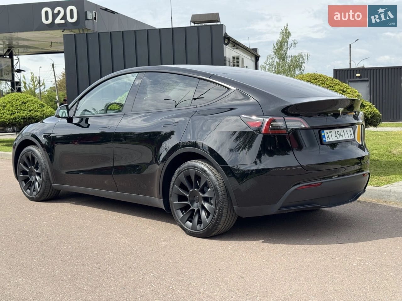 Tesla Model Y Standard Range RWD 2024 | MCU 4.0 | Автопілот | 8 000 км