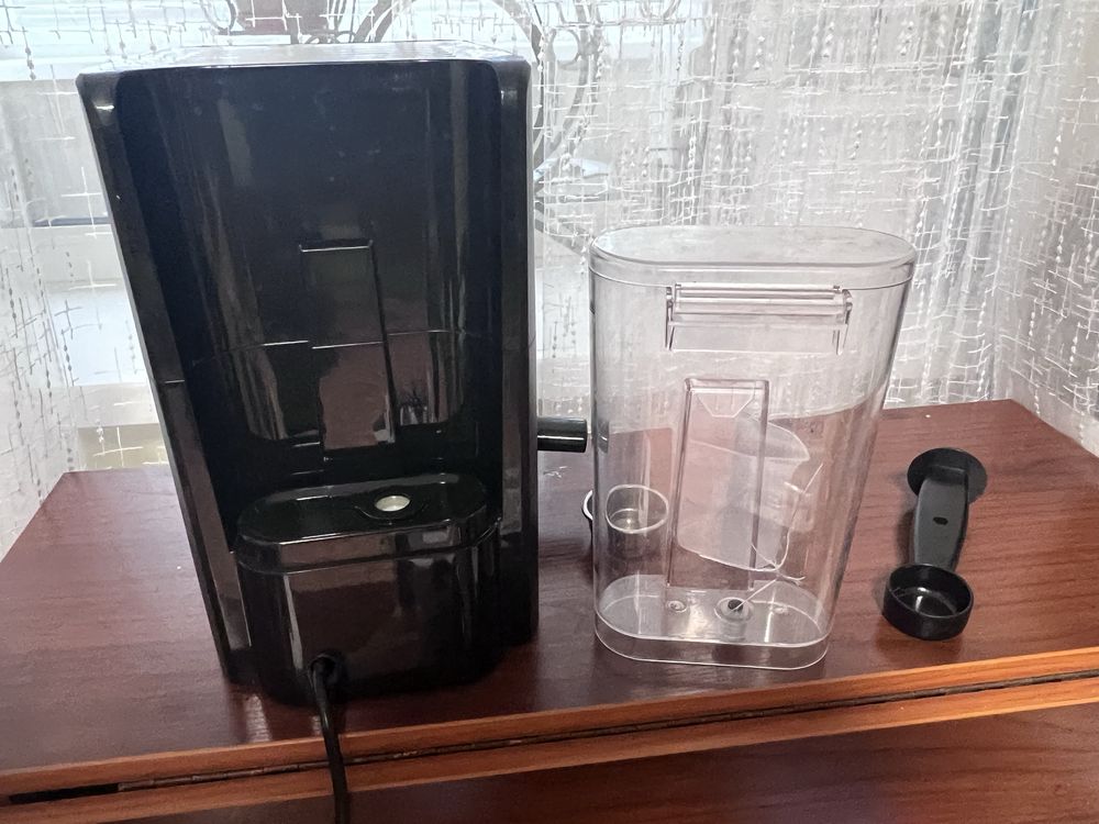 Кавоварка рожкова Black&Decker BXCO1200E