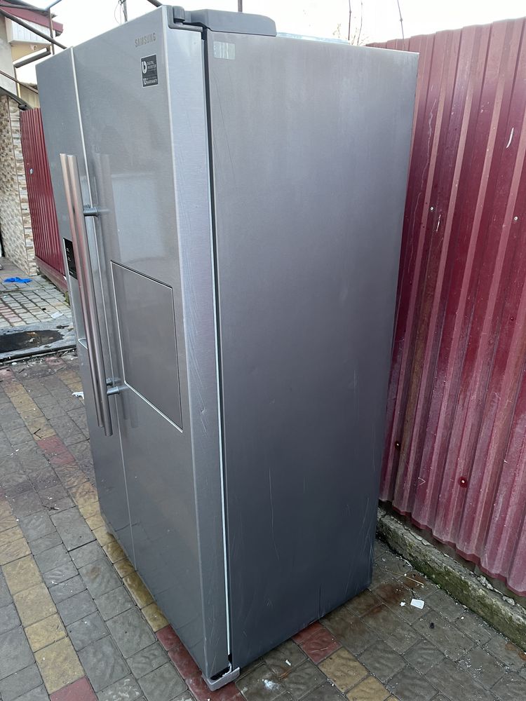 Холодильник Samsung  side-by-side Вис 175 см шир 90 см.