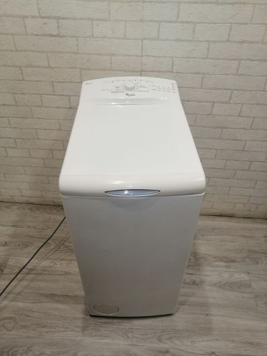 Продам стиральную машину whirlpool 5,5 кг вертикалка.