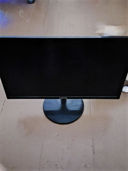 Лед Монитор Самсунг