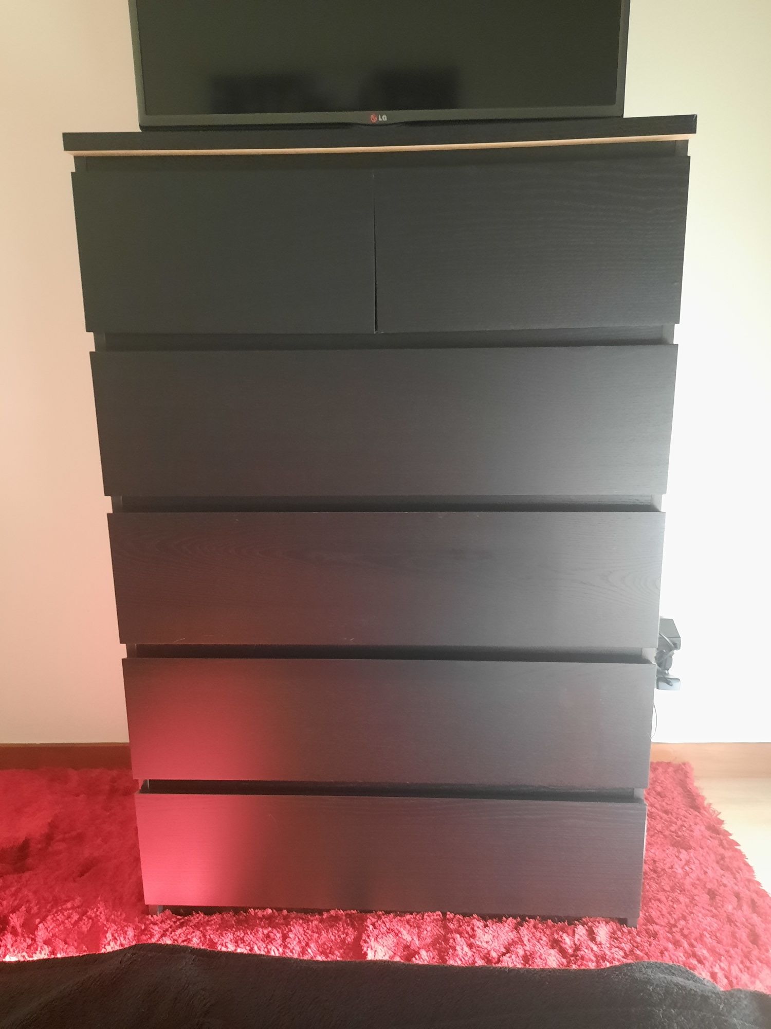 Cómoda de quarto em muito bom estado