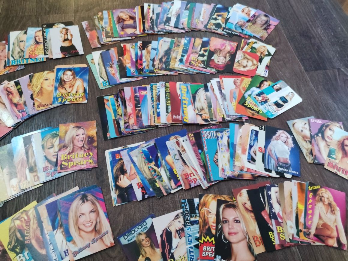 Коллекция календариков с Бритни Спирс 100 штук