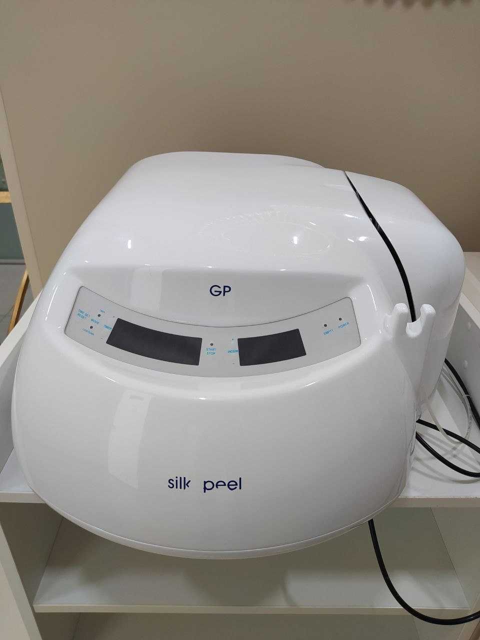 Аппарат для микродермабразии/микрошлифовки Silk Peel