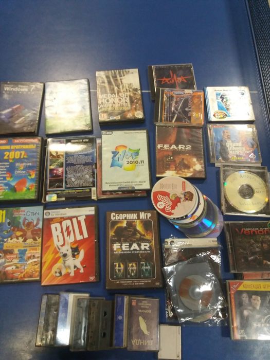 Диски ігри касети різне