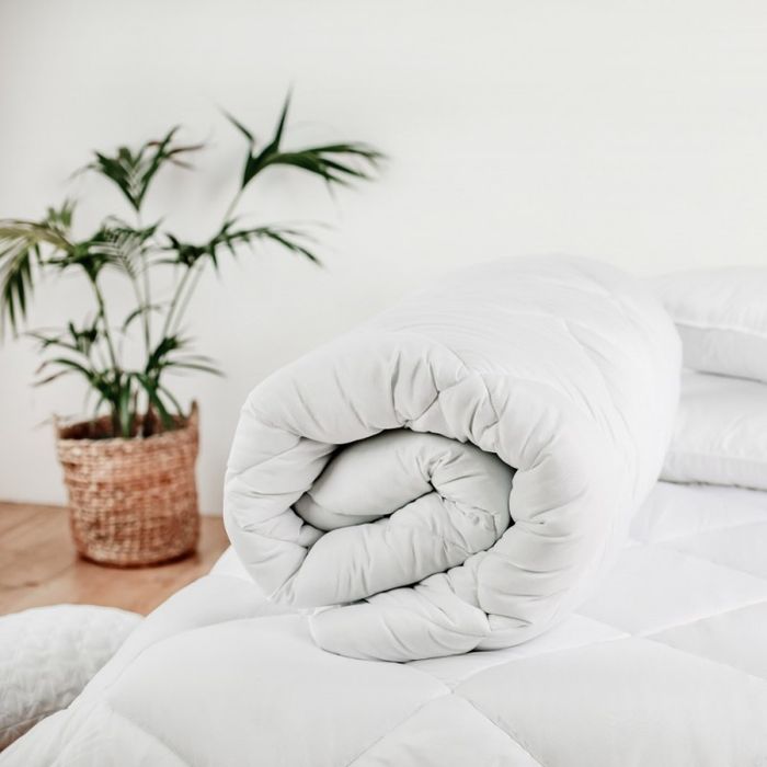 Всезонна тепла антиалергенна ковдра Alaska Friendly "microfiber" ТЕП
