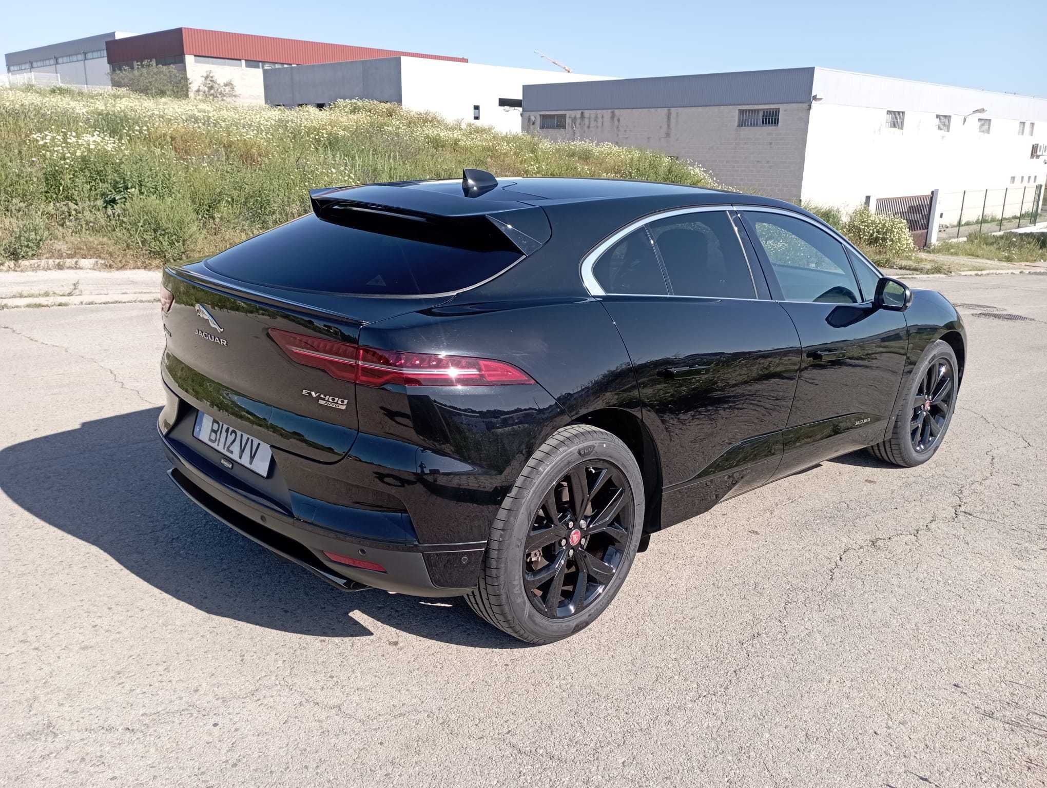 Jaguar I-Pace EV400 SE AWD - Viatura com fatura IVA incluído