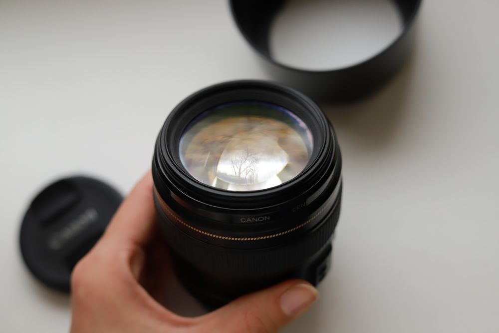 Продам обʼєктив CANON EF 85MM F/1.8 USM