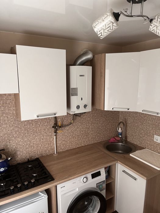 Срочно Продам 2 комнатную квартиру с ремонтом