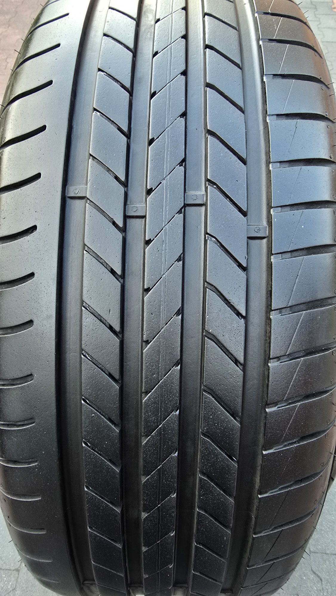 Goodyear 235/45R19 Run Flat MO Extended