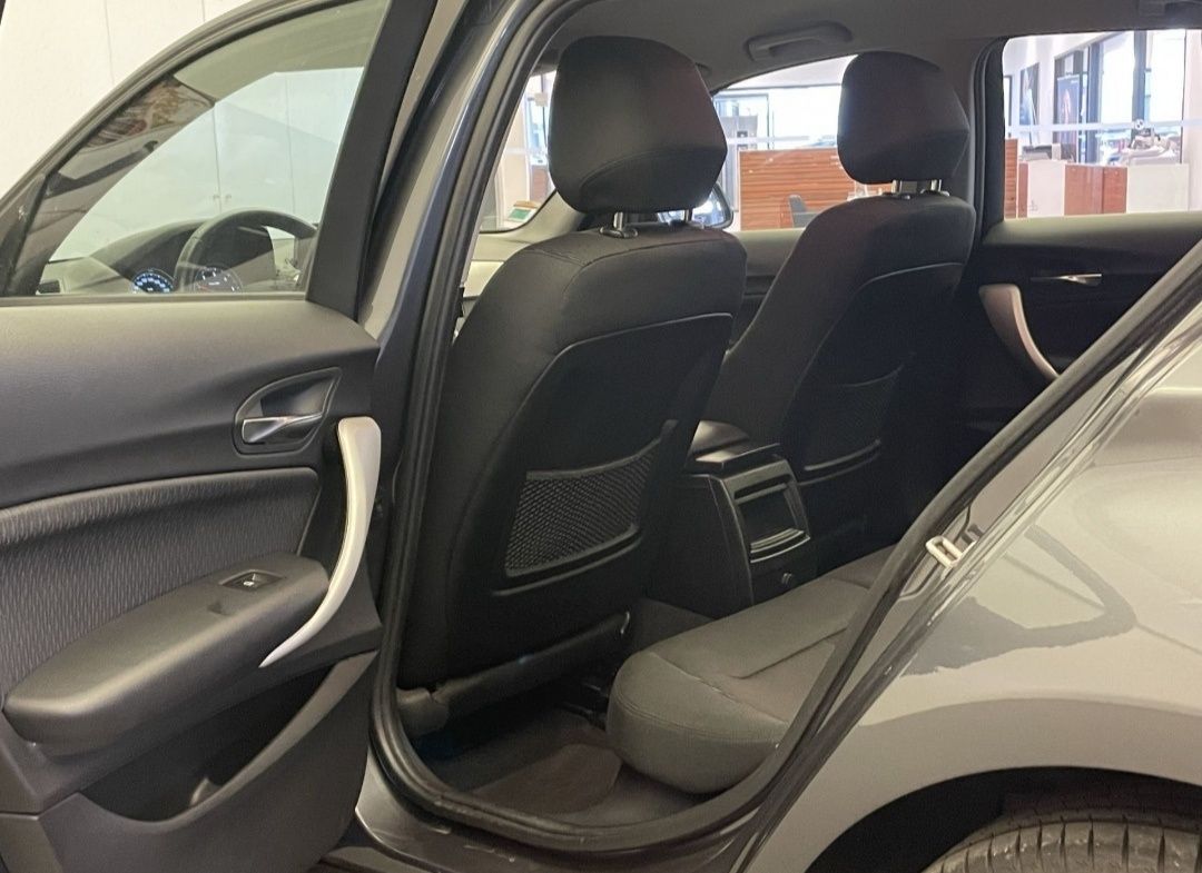 BMW serie 1  116d  efficentdinaymics c/ 50.000 km como novo