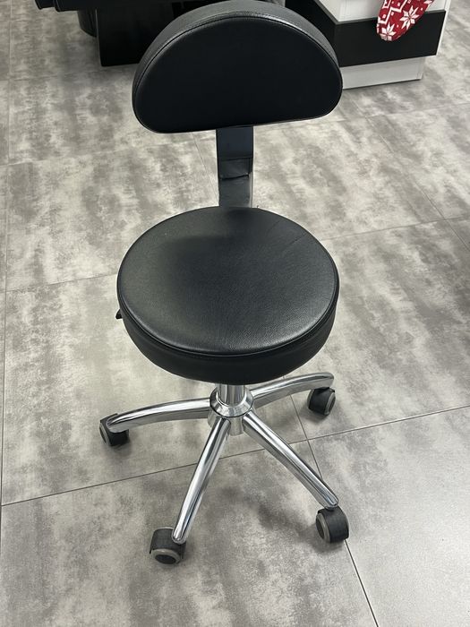 krzesełko kosmetyczne