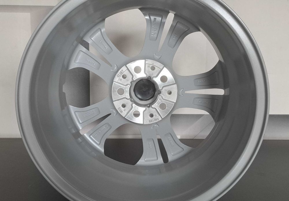 4x Felga aluminiowa BMW X1 (F48) X2 (F39) 7.5Jx17" wz 564 ORG. NOWE