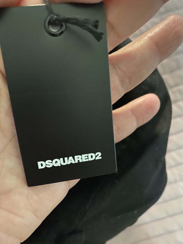 Chapeu Dsquared nunca usado