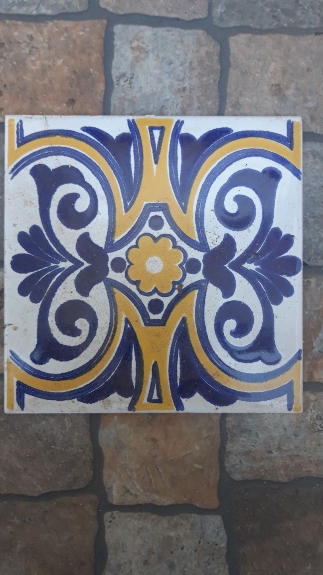 Azulejo decorativo fabrica loiça de Sacavém BAIXA DE PREÇO