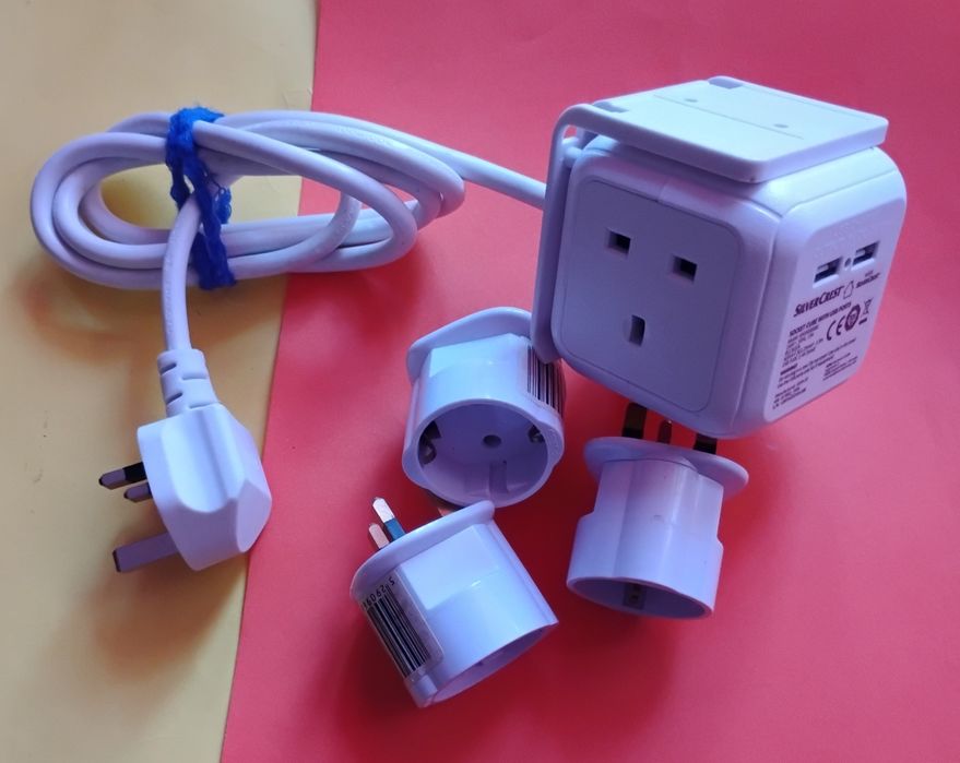 Listwa zasilająca kostka USB angielska