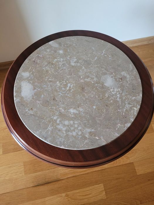 Mesa centro em madeira