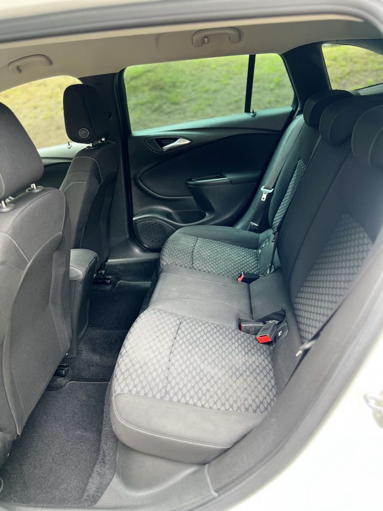 Opel Astra 1.6 CDTI
