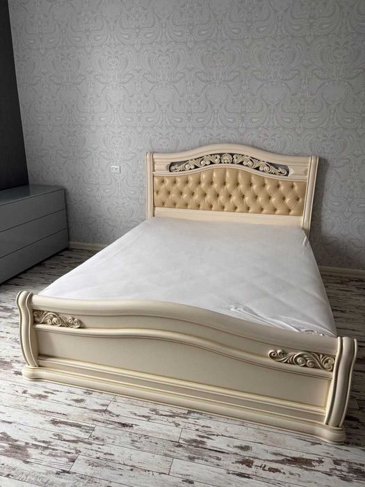 кровать и матрас