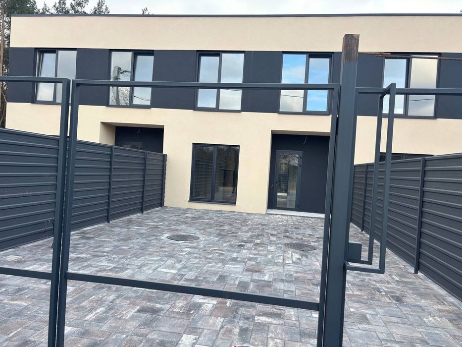 Продам Будинок м. Коростень Таунхаус