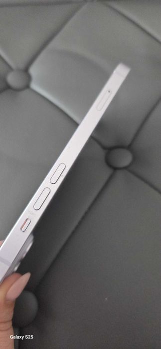 iPhone 14 à venda em excelente estado, inclui capa e película.