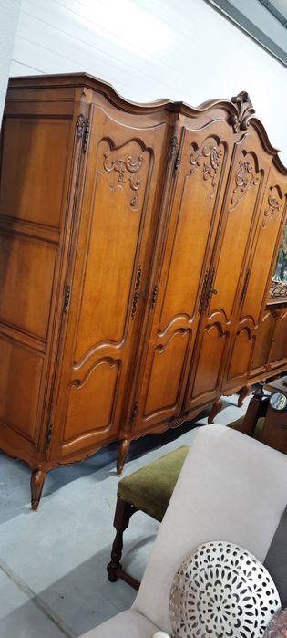 Dębowa czterodrzwiowa szafa w stylu Ludwika RATY