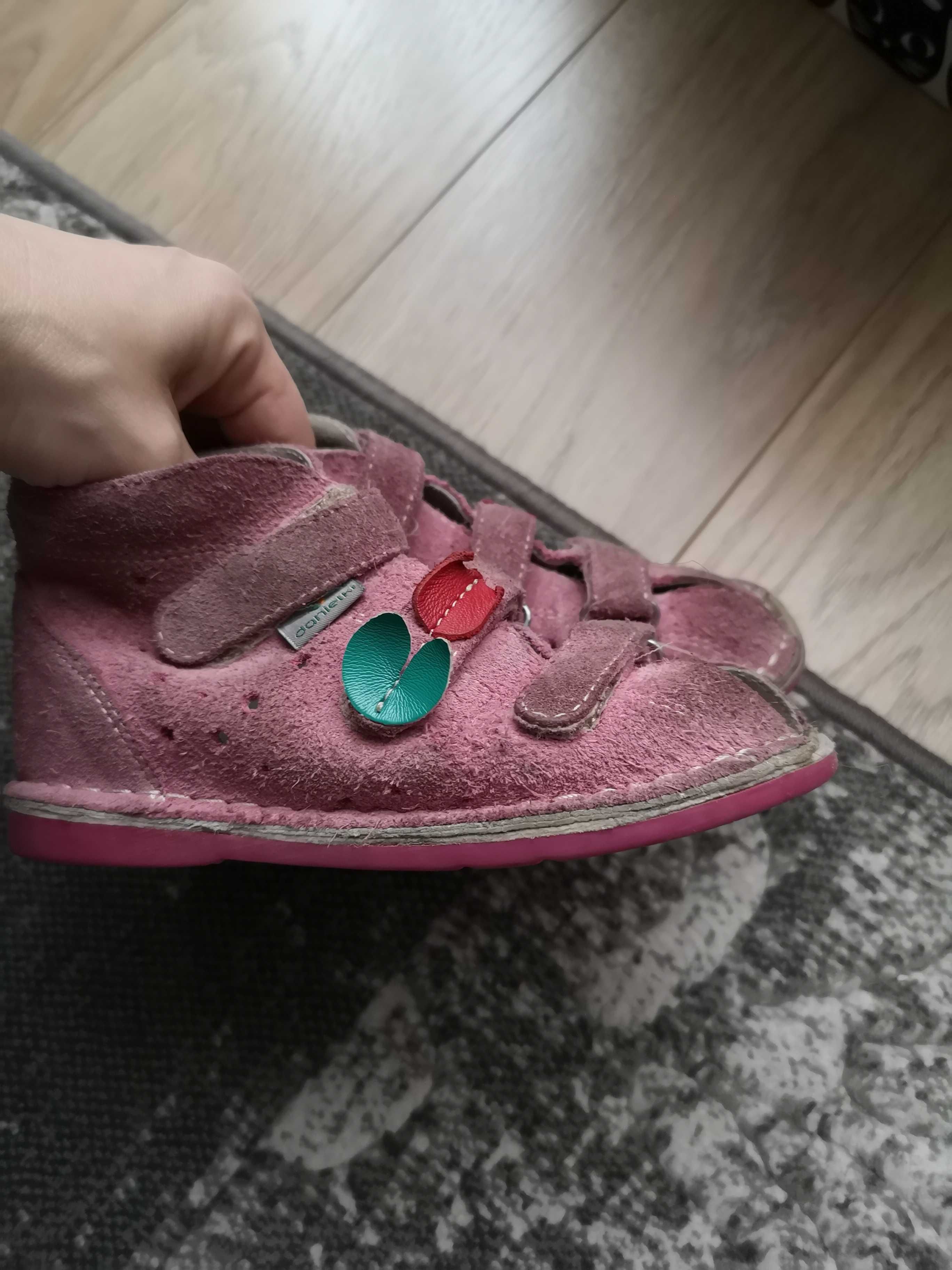 Buty Danielki dla dziewczynki