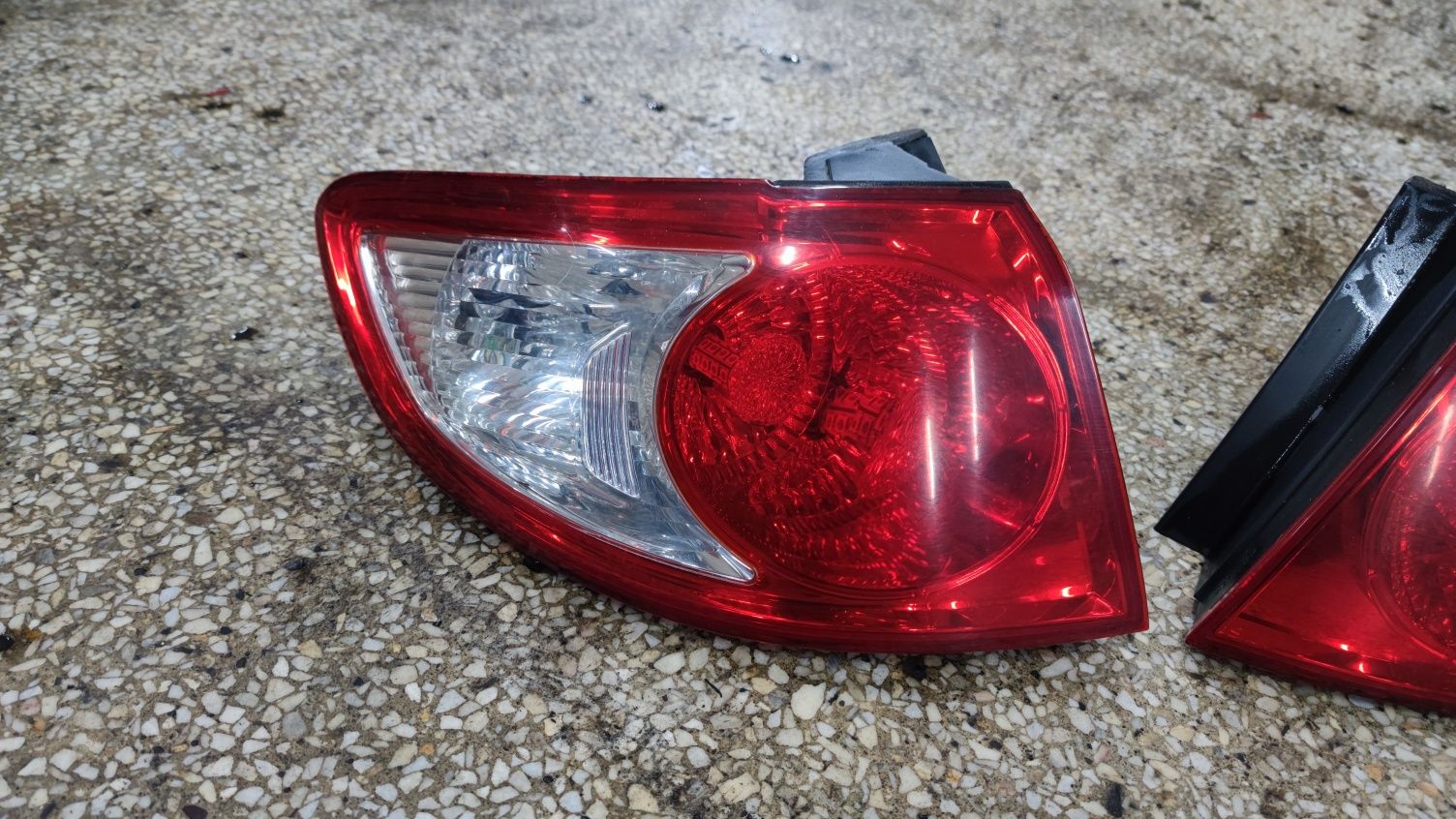 Lampa prawa tył Hyundai Santa fe II 2006