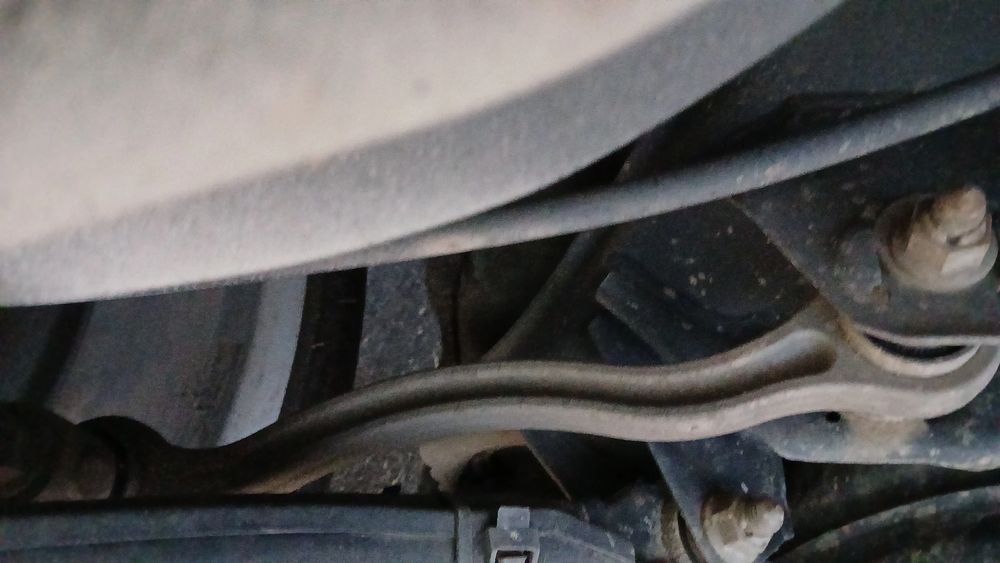 Braço de suspensão trás esquerdo MERCEDES-BENZ Classe E (W212)