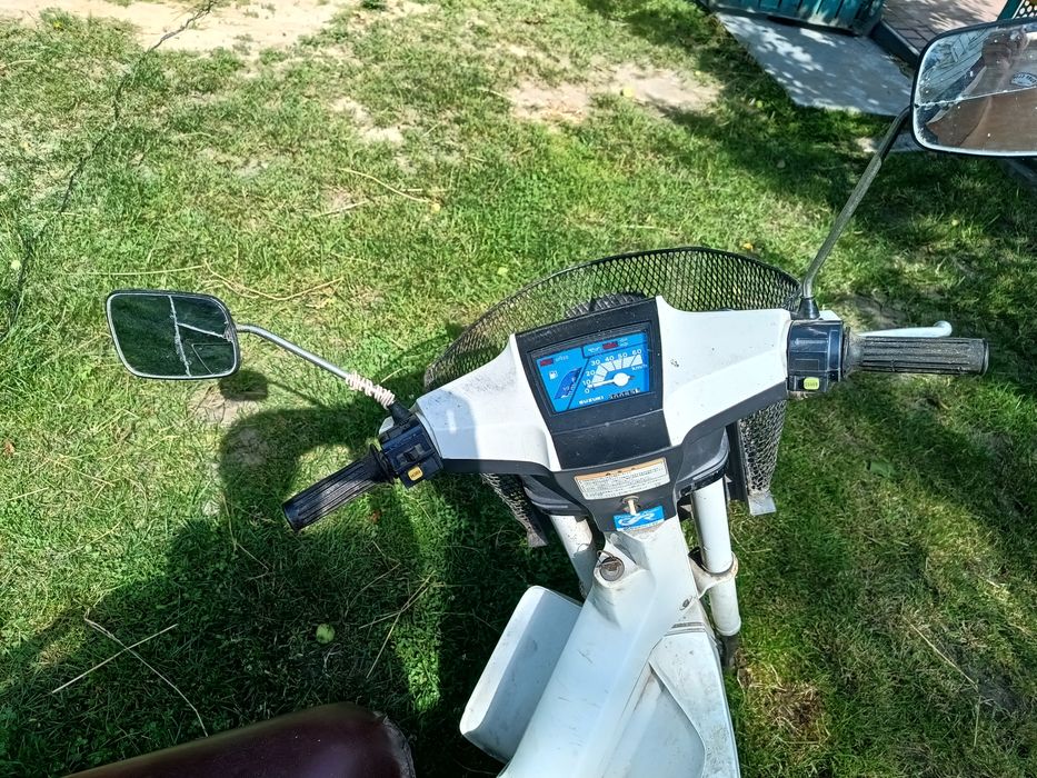 Мопед Suzuki Molet