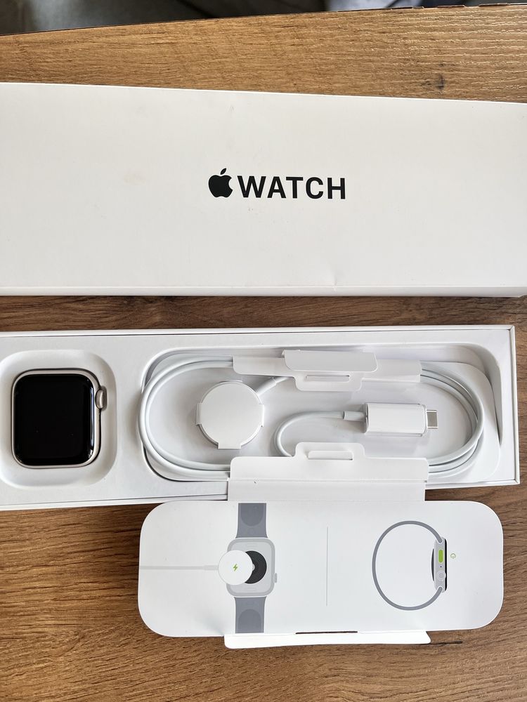 Zegarek Apple watch SE 2 gen.