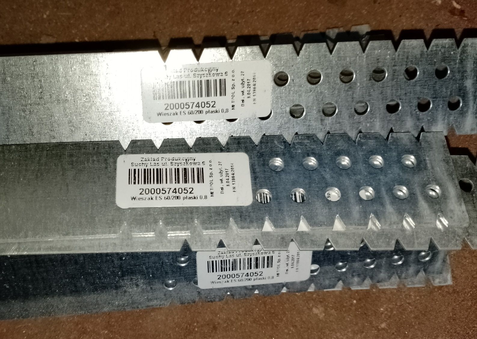 Wieszaki Es 60/200 nowe 45szt