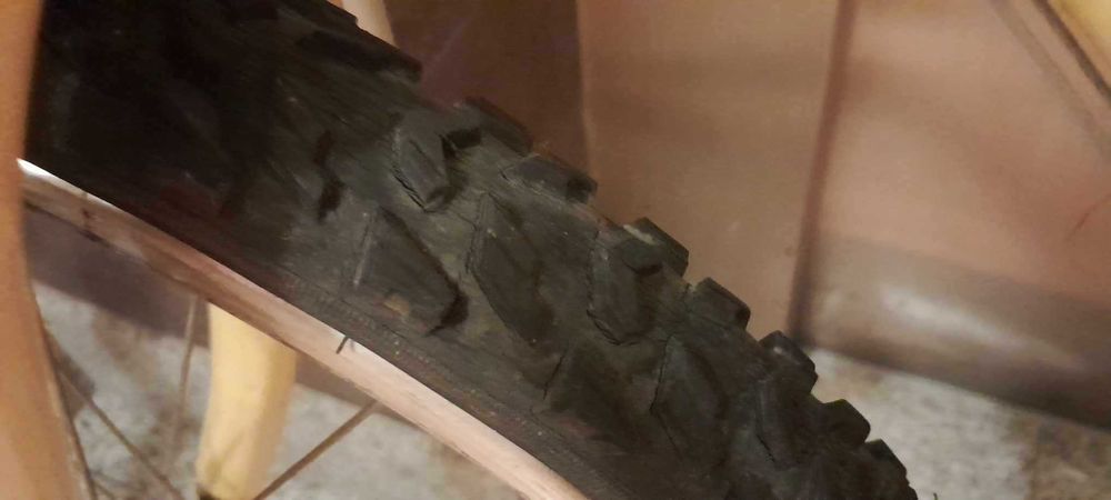 Bicicleta Esmaltina clássica amarela