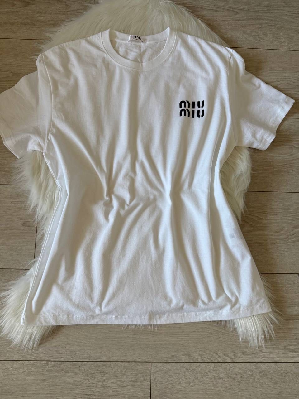Женская футболка miu miu